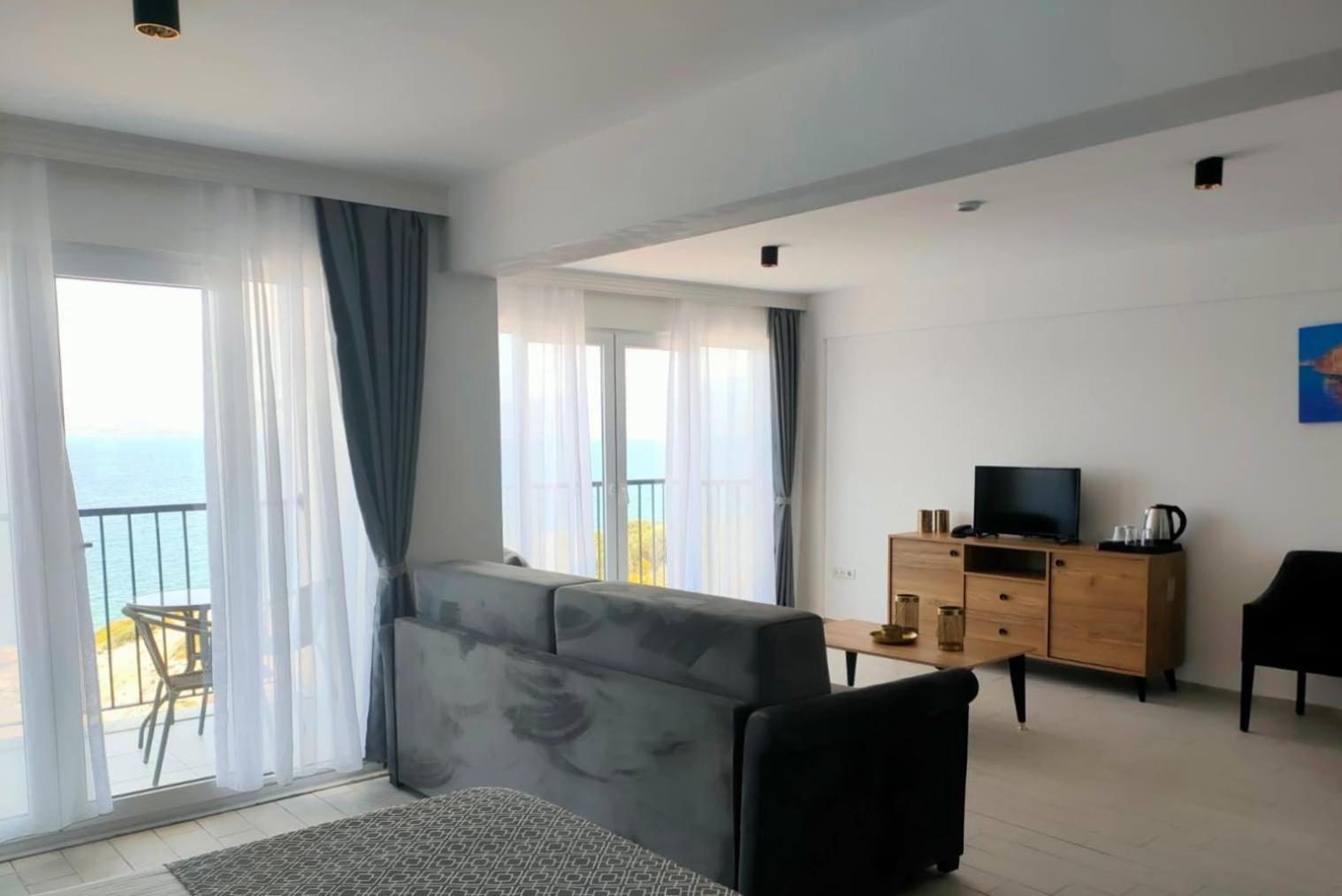 Ni Marin Hotel Milas Exteriér fotografie