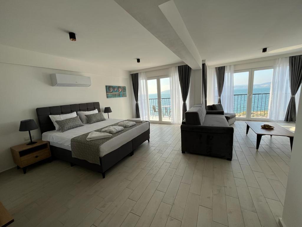 Ni Marin Hotel Milas Exteriér fotografie